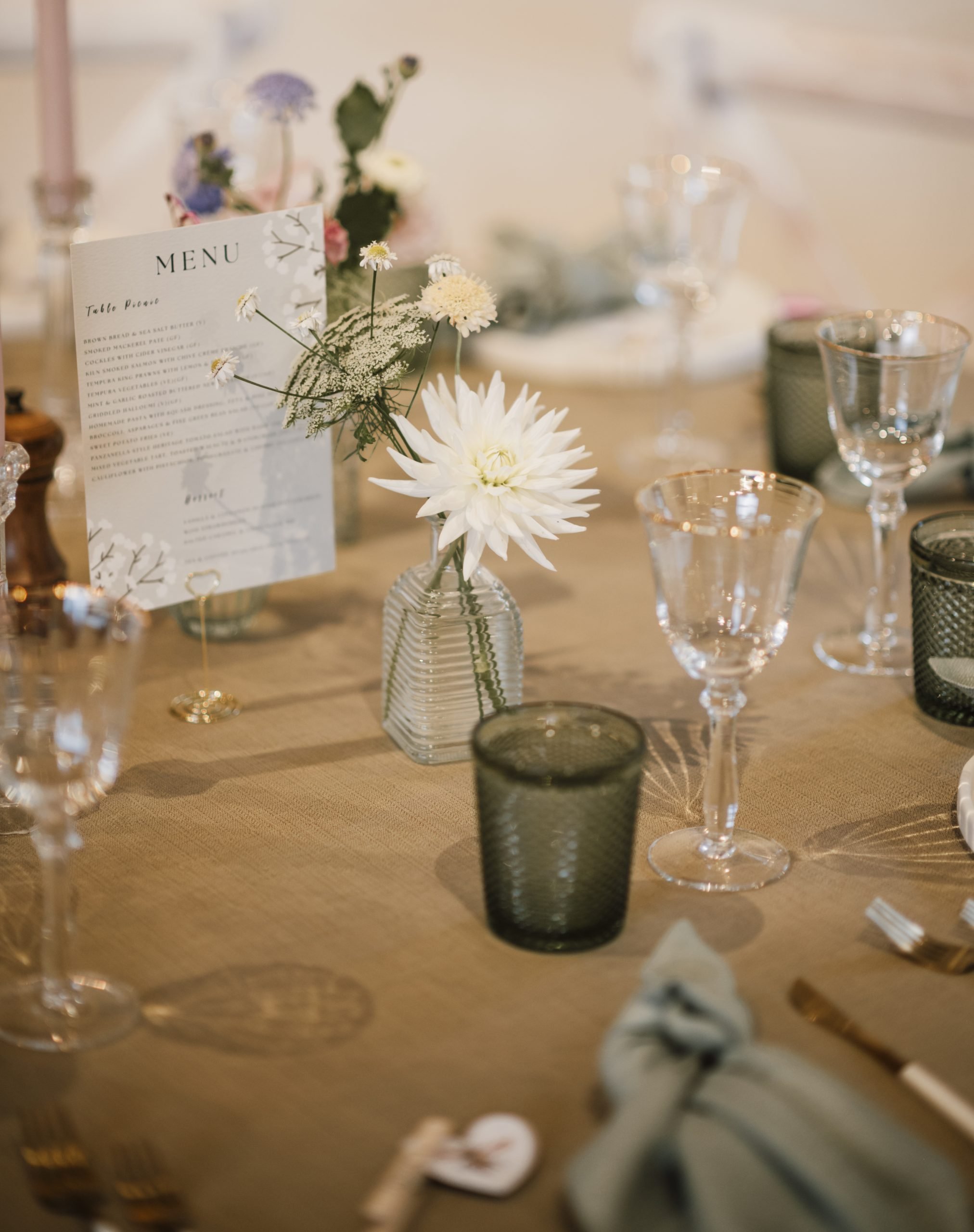 Table scape details at Worstead Estate